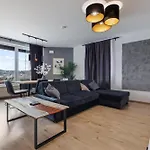 Lam Premiere - Ac - Awesome View In Daire